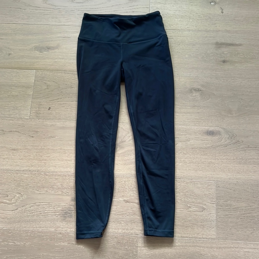 Dark blue leggings